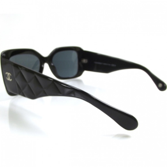 Chanel Vintage Black Quilt Shield CC Logo Sunglasses 5019 - Picture 2 of 16
